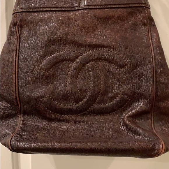 Brown Chanel Bucket Bag! - Picture 2 of 8